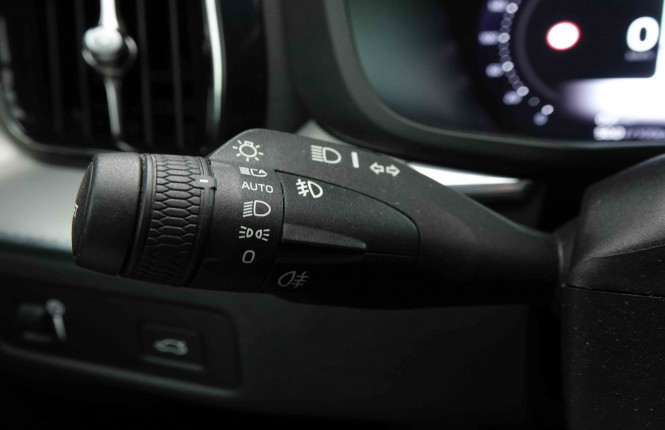 VOLVO_VOLVO_XC60_2654451_15.jpg