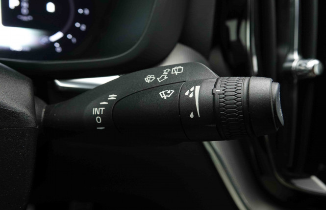 VOLVO_VOLVO_XC60_2654451_16.jpg