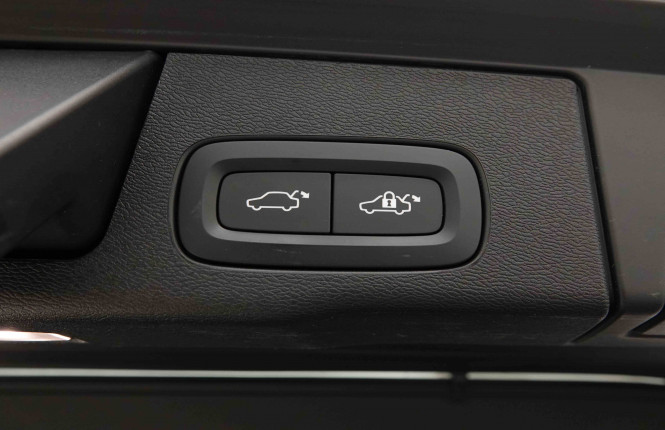 VOLVO_VOLVO_XC60_2654451_6.jpg